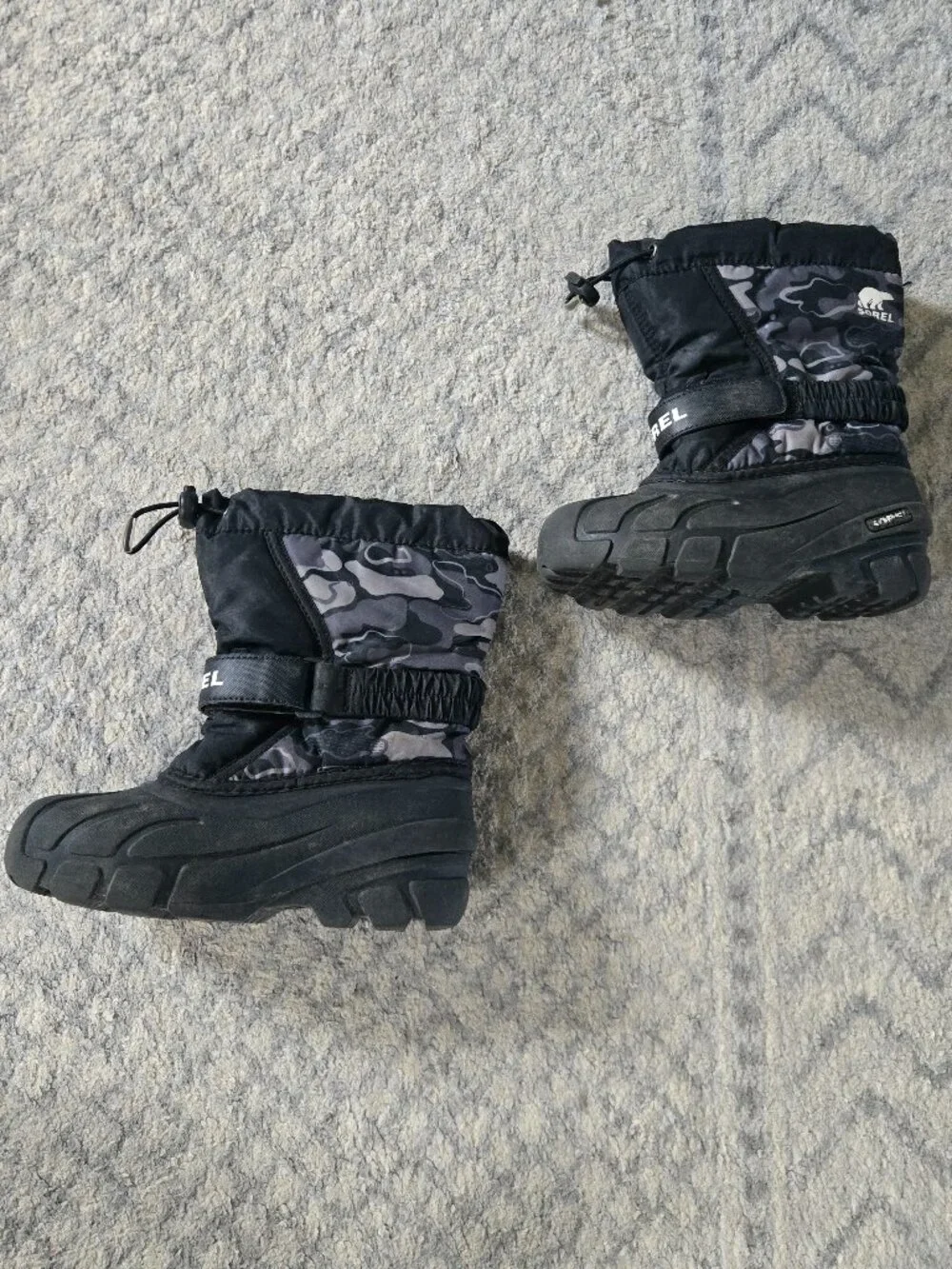 Sorel Childrens Flurry Print Winter Boots Black Grey Camo Size 12C